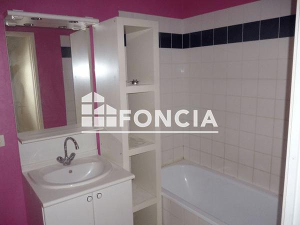 Location Appartement 2 pièces 49.45 m² - 48 RUE DU GUET Lille 59000