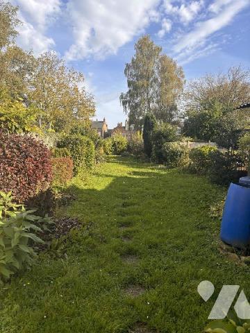 BAISSE DE PRIX :
A VENDRE à ABBEVILLE, à proximité du Centre ville, d'une Ecole, sympathique m...