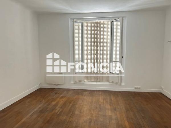 Location Appartement 2 pièces 44.42 m² - 12 RUE CALMELS Paris 75018