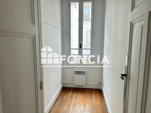 Location Appartement 2 pièces 44.42 m² - 12 RUE CALMELS Paris 75018