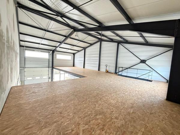 Location / Local Commercial à Charvonnex (74370)