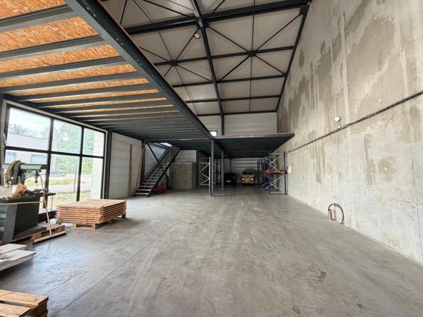 Location / Local Commercial à Charvonnex (74370)