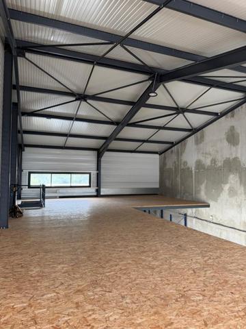 Location / Local Commercial à Charvonnex (74370)
