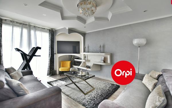 Appartement à vendre    5 pièces • 90,14 m2 Saint-Priest