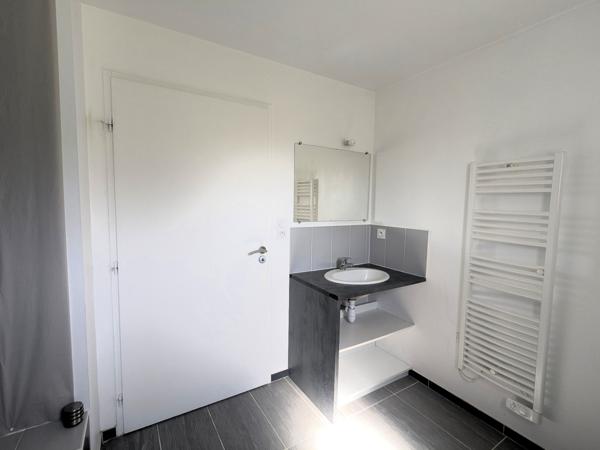 56130 NIVILLAC - Vue dégagée sur la campagne, maison récente de plain-pied- 3 chambres- normes PMR- garage