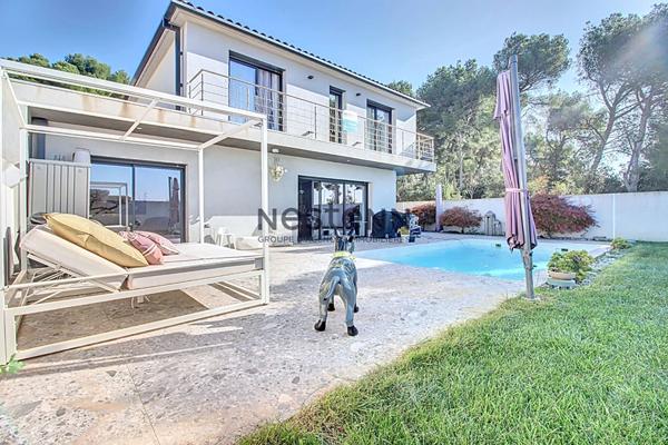 SOMPTUEUSE MAISON CONTEMPORAINE 140 M² T4/5 RECENTE DE 2017