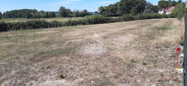 Terrain Nouilhan608 m2