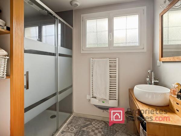 Maison  5 pièce(s) 95 m2