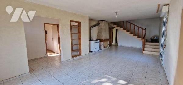 Maison à vendre à Sainte-Radegonde (79100) en Deux-Sèvres (79)

Cette maison de plain-pied, s...