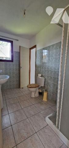 Maison à vendre à Sainte-Radegonde (79100) en Deux-Sèvres (79)

Cette maison de plain-pied, s...