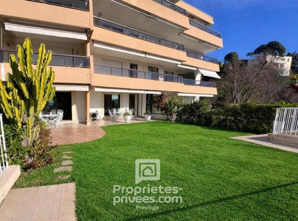 NICE MONT BORON Vue mer exceptionnelle, Appartement 3 pièces avec jardin