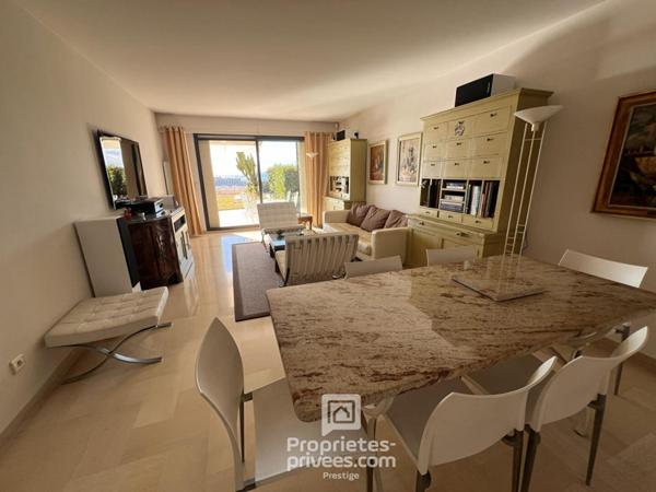 NICE MONT BORON Vue mer exceptionnelle, Appartement 3 pièces avec jardin