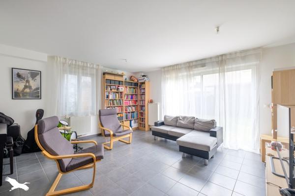 Maison à vendre 405 000 € Bron 5 p 111,5 m² DPE C
