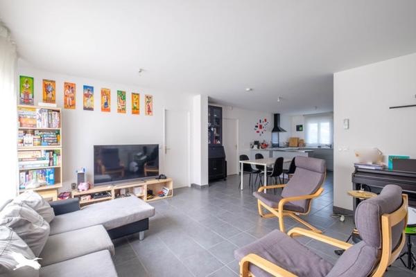 Maison à vendre 405 000 € Bron 5 p 111,5 m² DPE C