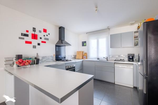 Maison à vendre 405 000 € Bron 5 p 111,5 m² DPE C