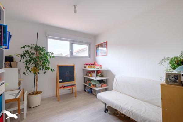 Maison à vendre 405 000 € Bron 5 p 111,5 m² DPE C
