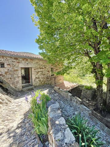 Sud Ardèche - Les Vans : Propriété avec Vue