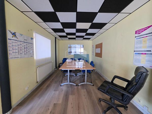 ENSEMBLE IMMOBILIER  600 M2 LE PORTEL