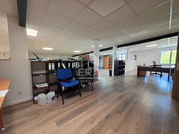 ENSEMBLE IMMOBILIER  600 M2 LE PORTEL