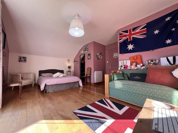 Magnifique maison d'architecte de 210 m2 (160 m2 habitable) au centre de BELFORT