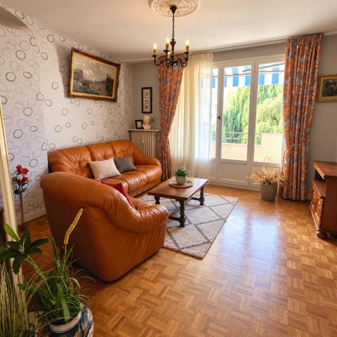 Appartement T3 avec balcon et cave – Entrée de Lons-le-Saunier