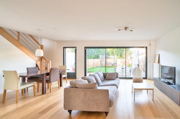 Maison FAMILIALE Clamart 6 pièce(s) 145 m2