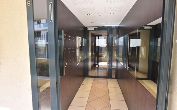 Appartement à vendre    3 pièces • 70,16 m2 Francheville