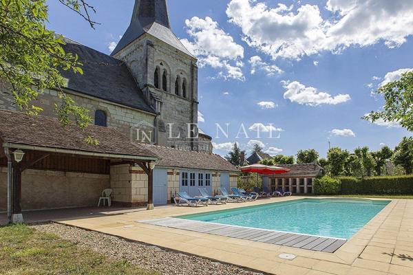 Château restauré avec ses gîtes à 2h30 de Paris entre Touraine et Sologne