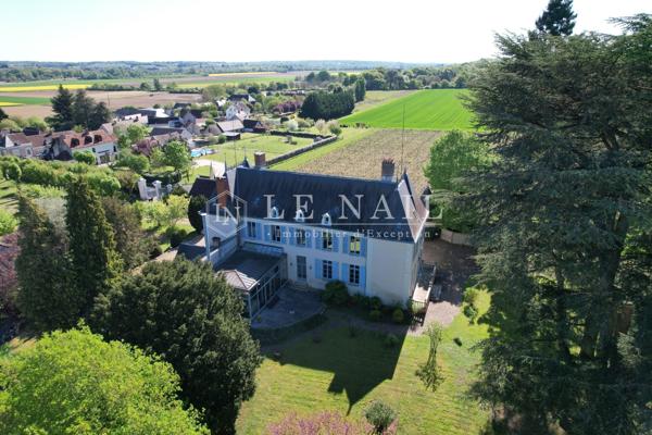 Château restauré avec ses gîtes à 2h30 de Paris entre Touraine et Sologne