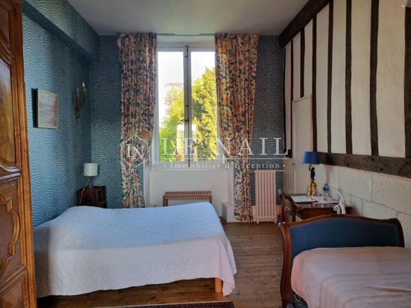 Château restauré avec ses gîtes à 2h30 de Paris entre Touraine et Sologne
