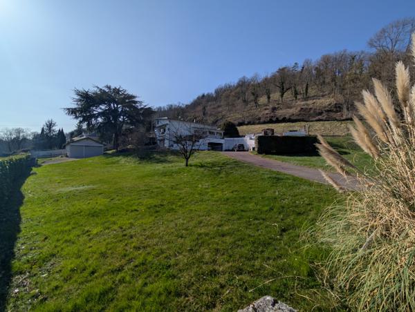 Maison 8 pièces - 257 m²