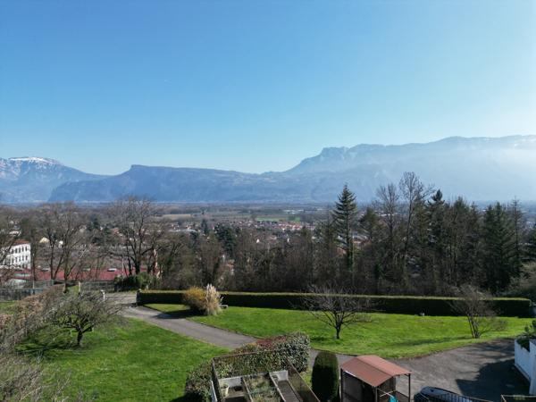 Maison 8 pièces - 257 m²