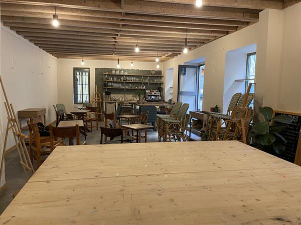 Local Commercial
        
        - 60 m² 159 000 € *