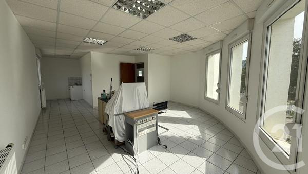 Immeuble à vendre  180 m 2   STE MARGUERITE  - 88