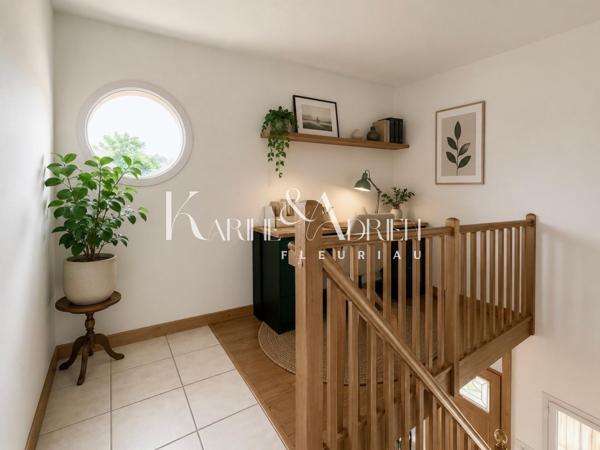 Villa avec vie de plain-pied, jardin et double garage