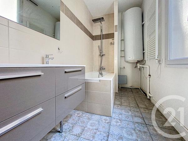 Appartement F3 à vendre  3 pièces - 83,66 m2 ROCHEFORT - 17