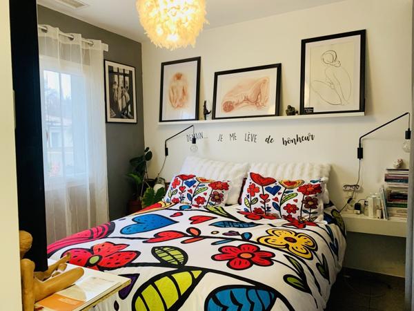 Villa T4 de plain-pied avec piscine et jardin