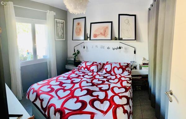 Villa T4 de plain-pied avec piscine et jardin