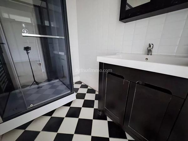 Location                                                      Appartement
                        
                     3 pièces                      58 m2                     à Reims