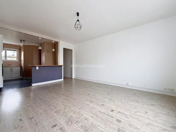 Location                                                      Appartement
                        
                     3 pièces                      58 m2                     à Reims