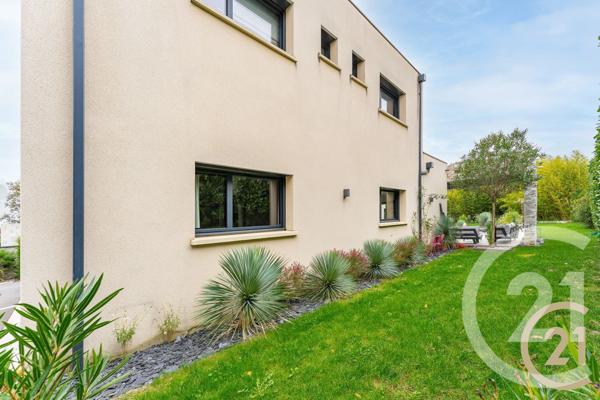 Maison à vendre  7 pièces - 185 m2 BRINDAS - 69