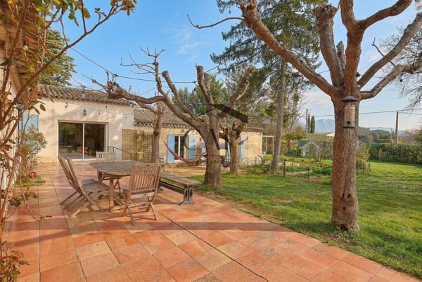 Puyricard (13540) Magnifique propriété à AIX EN PROVENCE-Puyricard vue Sainte-Victoire - avec piscine sur 5.000m2