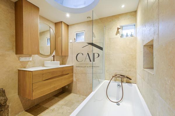 Puyricard (13540) Magnifique propriété à AIX EN PROVENCE-Puyricard vue Sainte-Victoire - avec piscine sur 5.000m2