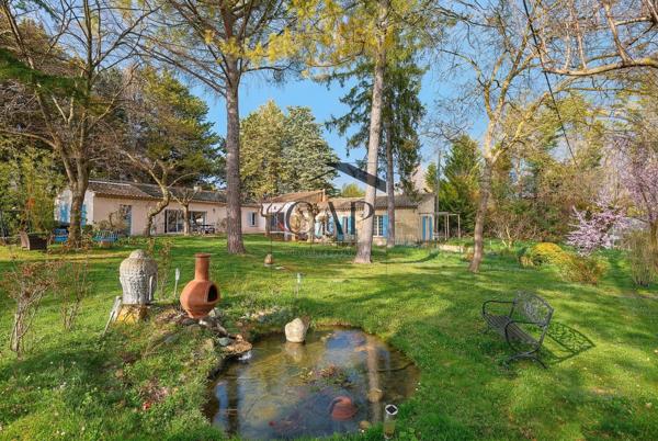 Puyricard (13540) Magnifique propriété à AIX EN PROVENCE-Puyricard vue Sainte-Victoire - avec piscine sur 5.000m2