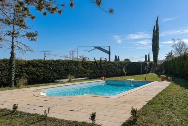 Puyricard (13540) Magnifique propriété à AIX EN PROVENCE-Puyricard vue Sainte-Victoire - avec piscine sur 5.000m2