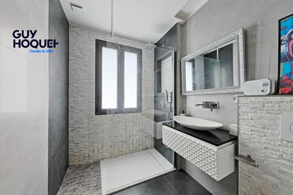 Maison à vendre à Combs-la-Ville - grand standing - DPE en B