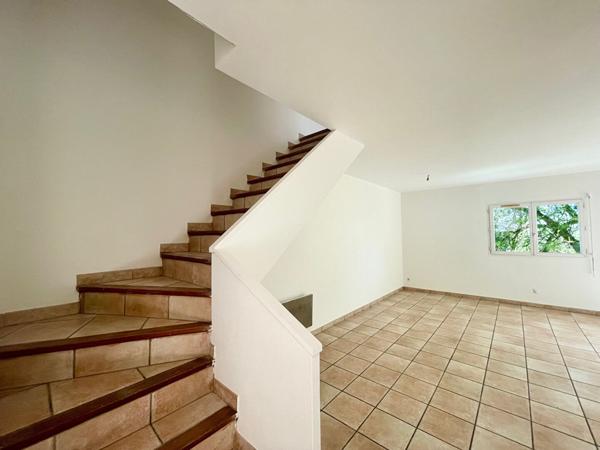 Maison proche L Isle Jourdain