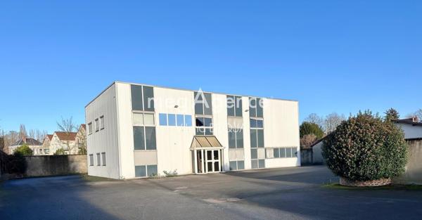 Local Commercial à SENS, 89100 - 20 pièces 468m²