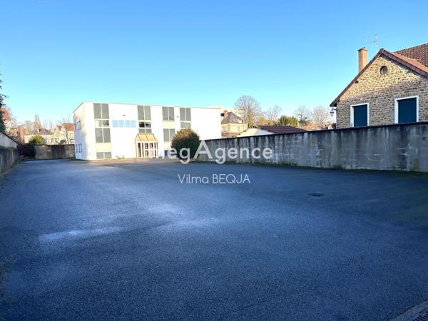 Local Commercial à SENS, 89100 - 20 pièces 468m²