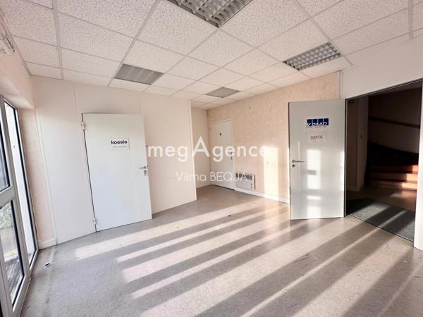 Local Commercial à SENS, 89100 - 20 pièces 468m²